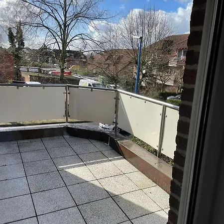 Grosse Ferienwohnung Fur Familien Und Gruppen - Moviepark Nahe - 2 Schlafzimmer Wohnzimmer *