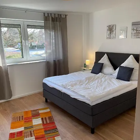 Grosse Ferienwohnung Fur Familien Und Gruppen - Moviepark Nahe - 2 Schlafzimmer Wohnzimmer * Schermbeck